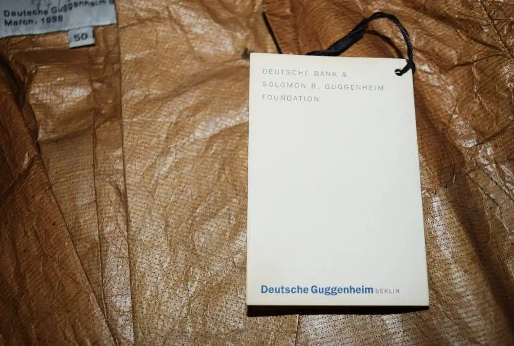 Rosenquist, James. Paper Suit SIGNIERT NUMMERIERT 1/100 - MULTIPLE POP-ART 7