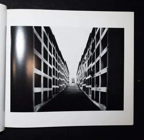 Häusser, Robert. Photografische Bilder SIGNIERT WIDMUNGSEXEMPLAR