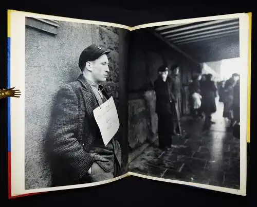 Cartier-Bresson, Henri. Les Europeens 1955 FIRST EDITION + ORIG.-PHOTOGRAPH