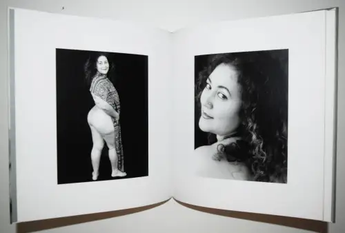 Haule, Porträts gefangener Frauen + ORIG.-PHOTOGRAPHIE SIGNIERT NUMMERIERT 7/20