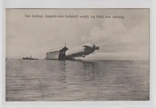 Zeppelinschiff beim Verlassen der Halle über See