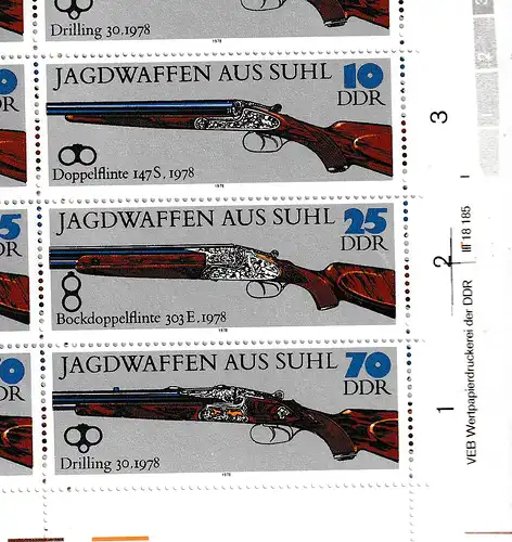 DDR: Jagdwaffen in kompletten Zusammendruckbögen, **