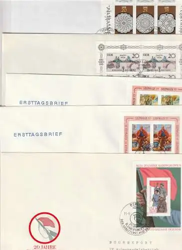 DDR, 35 versch. großformatige FDC mit Kleinbögen und Blocks