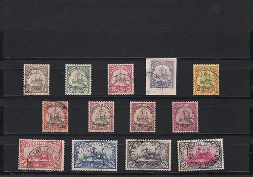 Îles Marshall: Min. 13-25, cacheté