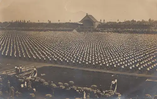 Tschecheslowakei: 1920: Ansichtskarte Prag, Sportfest, nach Paris