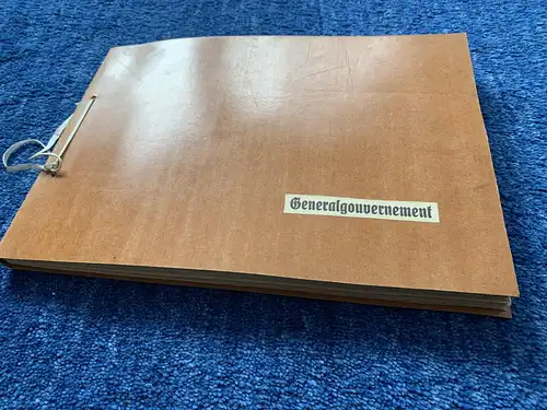 GG: Sammlung Zeitungsausschnitte von 1941-44 zu verschiedenen Themen, Querformat