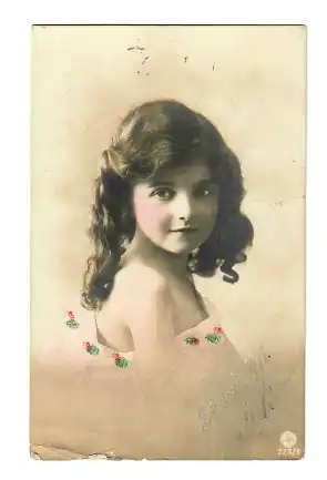 Rus: 1916: Feldpost Ansichtskarte mit Mädchen