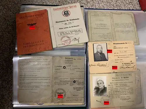 Collection de 550 cartes d'identité du gouvernement général GG 1939-1945