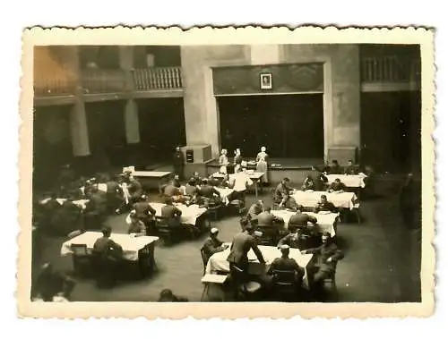 Gouvernement général GG: Photo d'une grande cantine, probablement Post à Cracovie