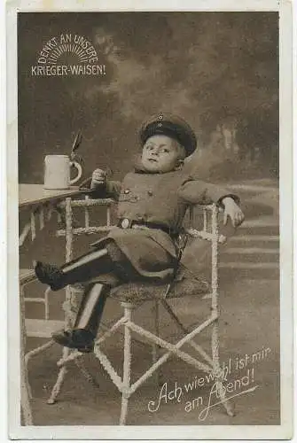 Deutscher Verein für Kinder Asyle, 1916: Krieger Waisen, Kind in Uniform