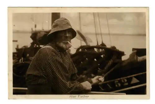 AK alter Fischer, Marine Schiffspost No. 48 nach Königsberg als Feldpost, 1915