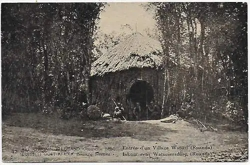Ansichtskarte Belgisch Kongo, Besetzung DOA, 1920: Entrée d'un Village Watuzi