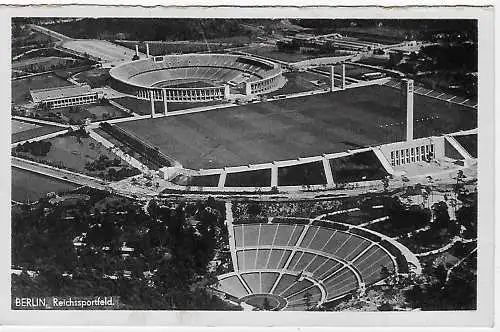 AK: Berlin Reichssportfeld mit Sondertempel Berlin und Nürnberg, v. Horthy 1938