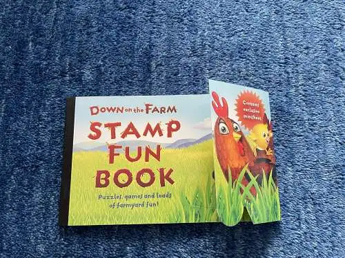 Australia: STAMP FUN BOOK: Games, Stamps, post cards, Stickers, 3D animals ...