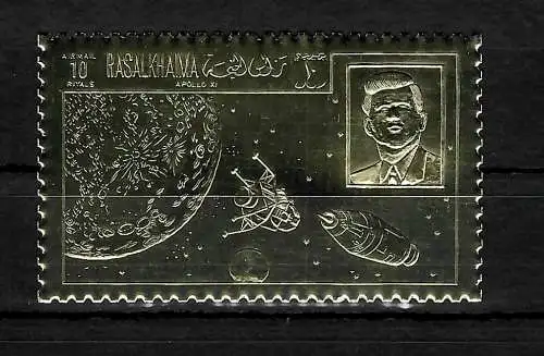 Ras Al-Khaimah: Golden big stamp of Apollo 11, mnh