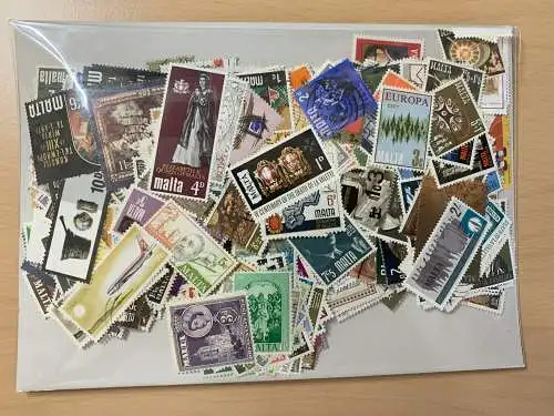 500 different stamps of Malta, used