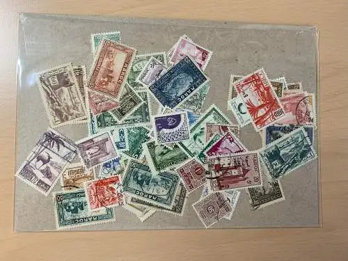 100 different stamps of Maroc/Marokko, used