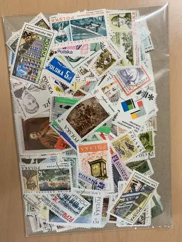 500 different stamps of Polen/Poland, used, unused