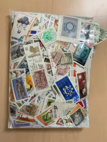 2500 different stamps of Poland, used, unused, 2500 verschiedene Marken Polen