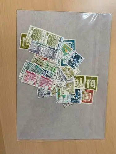 50x Bund: verschiedene gestempelte Zusammendrucke-Briefmarken