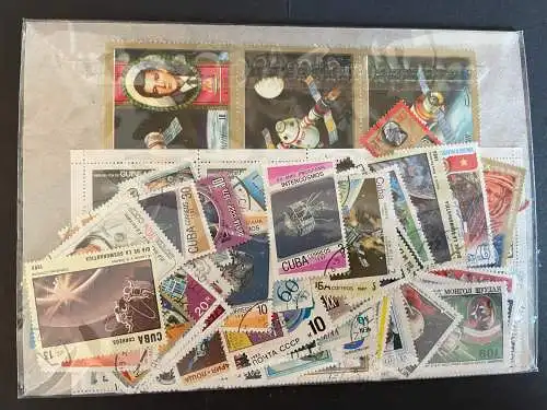 200 different stamps of - verschiedene Weltraum & Raketen, alle Welt