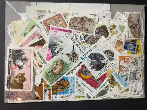 500 verschiedene Hunde/Katzen Briefmarken, 500 different dog/cat stamps