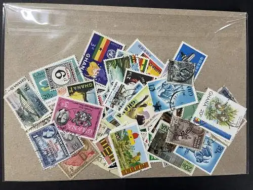 100 verschiedene Briefmarken Ghana, 100 different Ghana