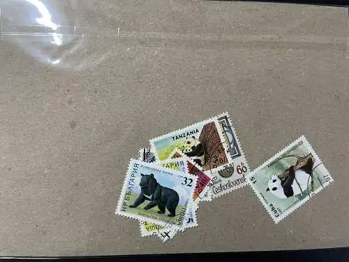 25 verschiedene Briefmarken Bären, 25 different bear stamps