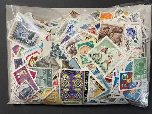 2000 verschiedene Rumänien Briefmarken, 2000 different Romania stamps