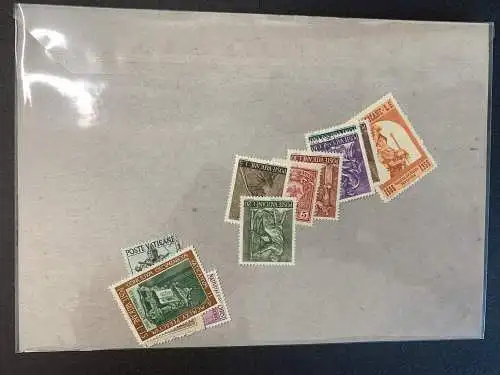 50 timbres différents Vatican, 50 bâtons Vatican different