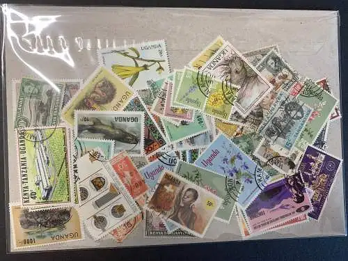100 verschiedene Uganda Briefmarken, 100 different Uganda stamps