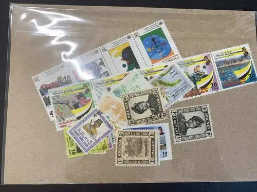 50 verschiedene Brunei Briefmarken, 50 different Brunei stamps