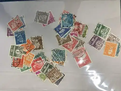 100 timbres différents Danemark, 100 bâtons de Danemark