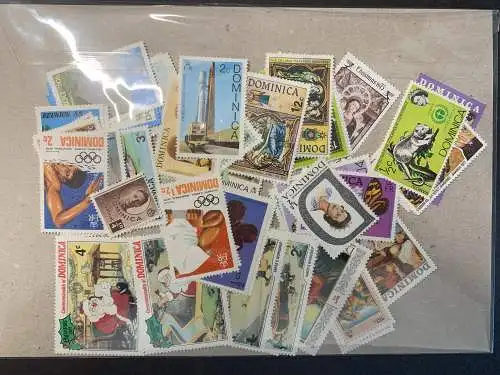 100 verschiedene Dominica Briefmarken, 100 different Dominica stamps