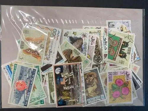 100 verschiedene Dubai Briefmarken, 100 different Dubai stamps