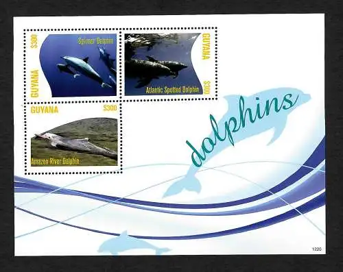 Guyane: Dauphins, dolphines, bloc de 3 timbres post-frais