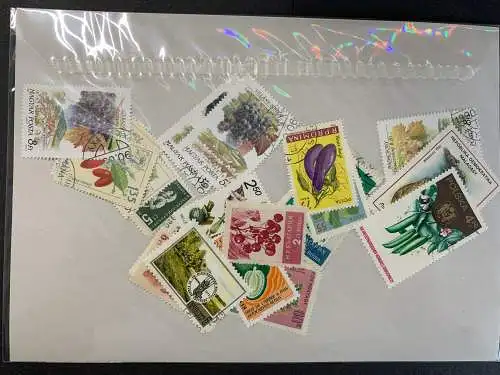 50 verschiedene Früchte, 50 different fruits stamps