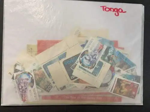 100 verschiedene Tonga, 100 different Tonga stamps