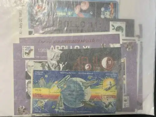 100 verschiedene Apollo 11, 100 different Apollo 11 stamps, mnh - postfrisch