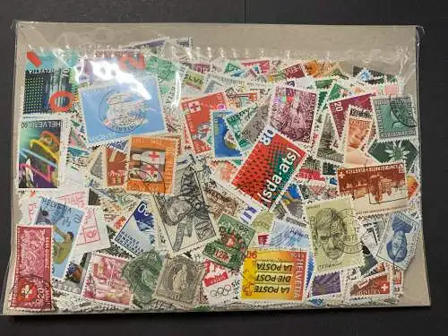 1700 verschiedene Schweiz, 1700 different Switzerland stamps