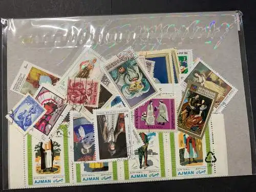 50 verschiedene Folklore, 50 different Folklore stamps