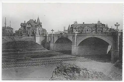 China: unused picture post card Nihon Bridge Dairen (Dalny)