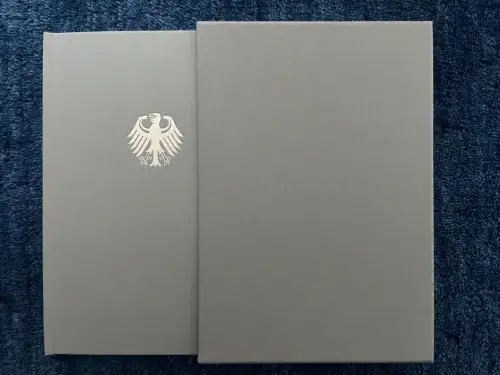 Bund: Gestempeltes Briefmarken Jahrbuch 2018 im Folder