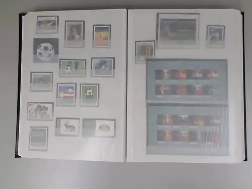 ÖSTERREICH Sammlung aus 2006/2010 postfrisch im Steckbuch (800116)