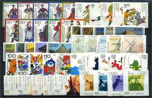 BUND Lot aus 1993-2000 postfrisch (108471)