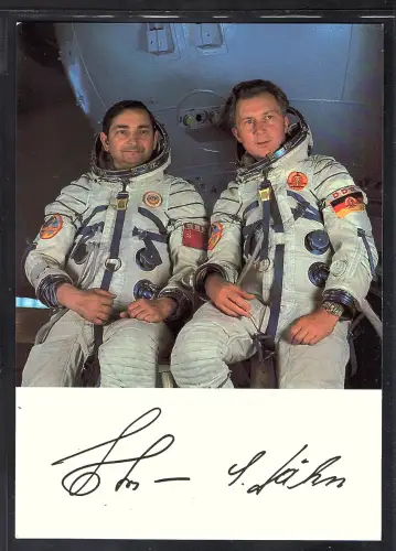 DDR. Waleri Bukowski, Sigmund Jähn Autogrammkarte