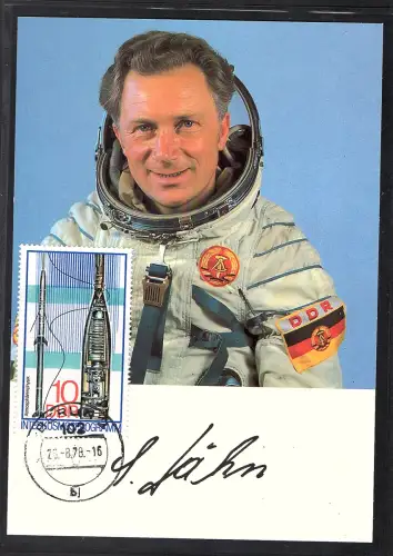 Postkarte mit Autogramm Sigmund Jähn.