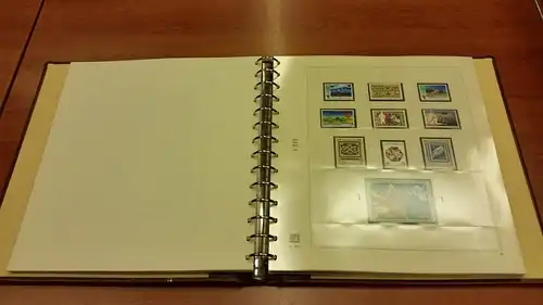 UNO Wien 1980-1996 Sammlung kpl. ** mit vielen Kleinbogen. 