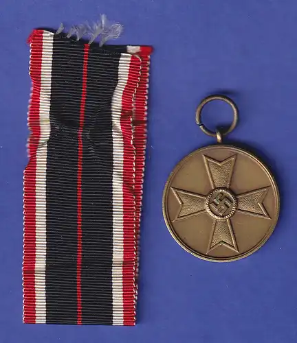 Deutsches Reich 1940/45 Kriegsverdienstmedaille mit Band und originaler Tüte