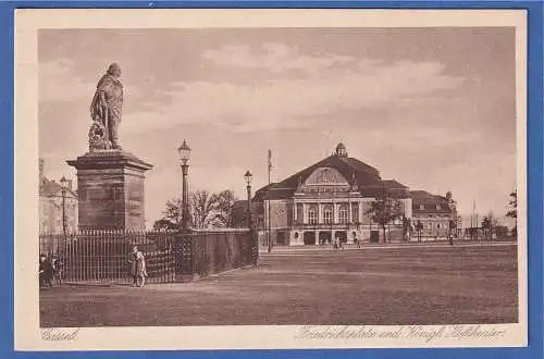 Alte AK Kassel Friedrichplatz mit Hoftheater , ungelaufen